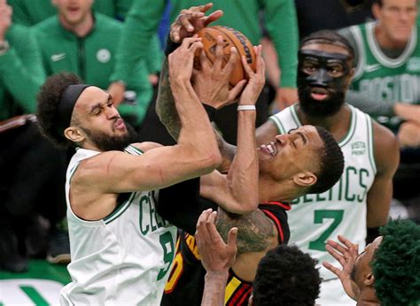 Celtics respond after slow start, take control of series with Game 2 victory over Hawks